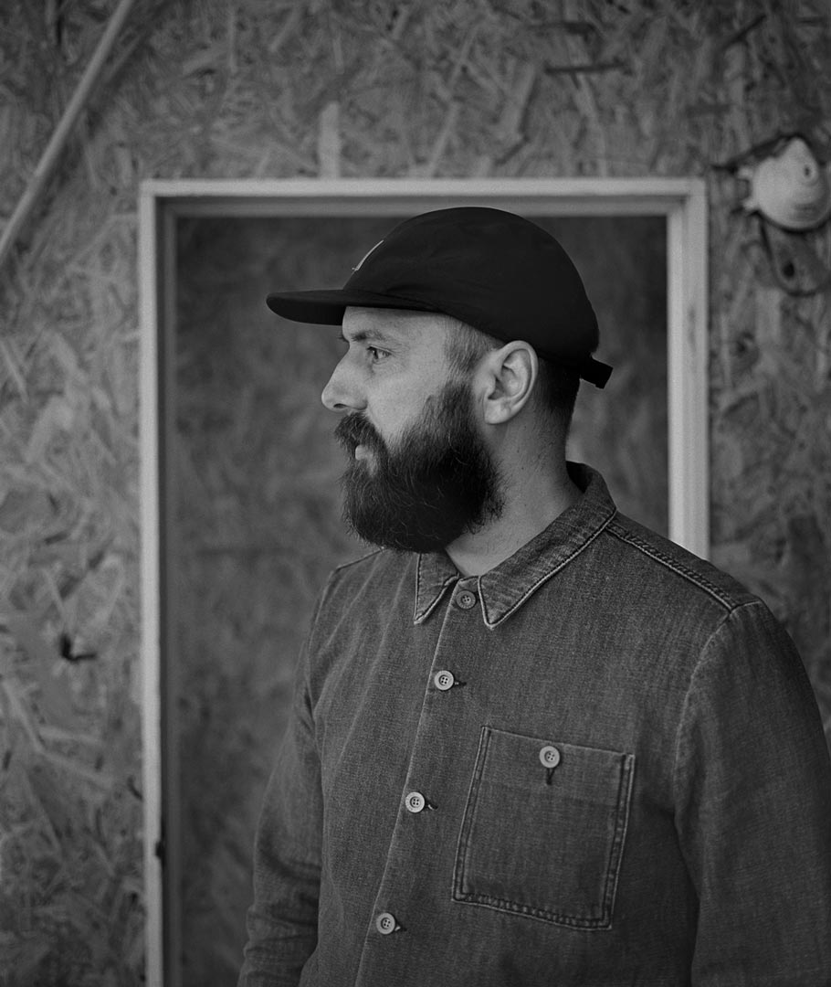 jon-herbert-studio-john-portrait-1.jpg