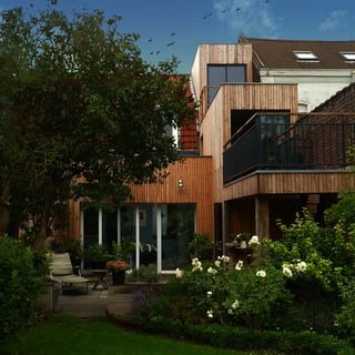 « 2.00 », Extension de 2 mètres de large / Villeneuve d’Ascq / 2010